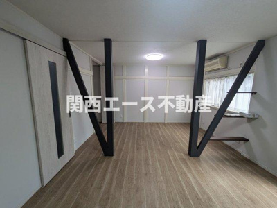 【居間・リビング】 | 泉町１丁目貸家