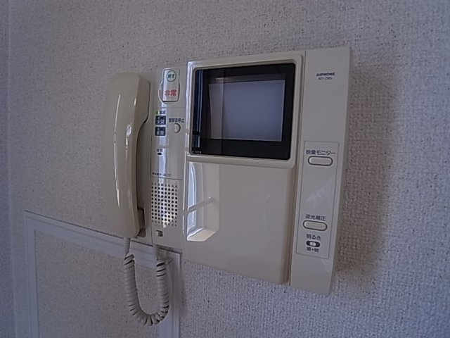 神戸市北区鈴蘭台東町２丁目のアパートのセキュリティ|TV付インターフォン