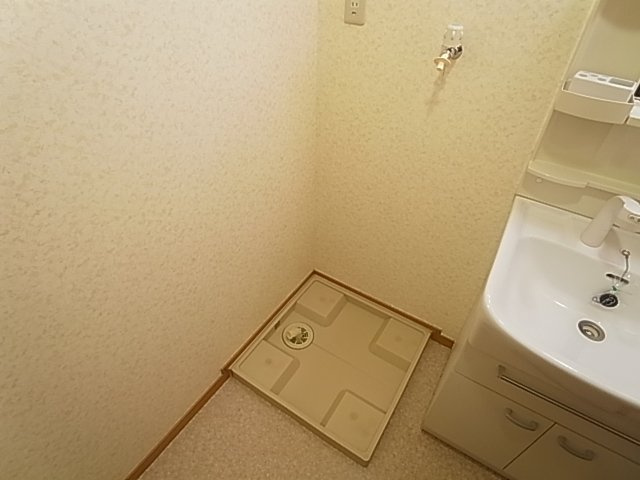神戸市北区鈴蘭台東町２丁目のアパート