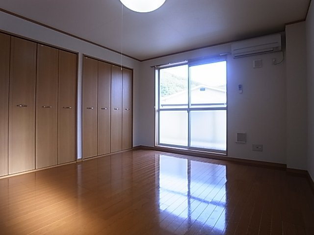 神戸市北区鈴蘭台東町２丁目のアパート