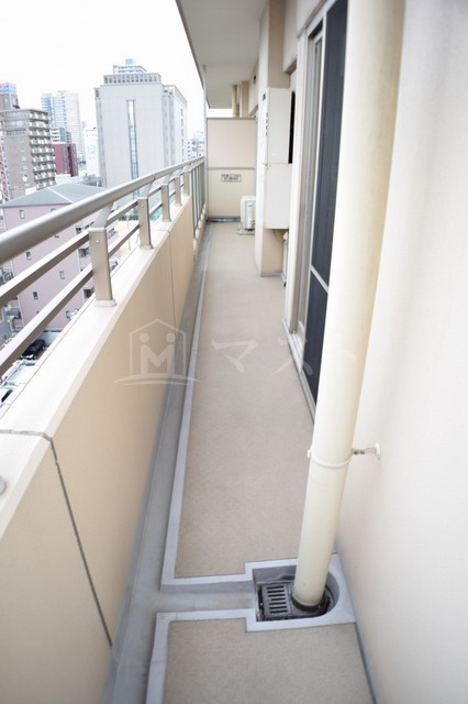 カスタリアタワー長堀橋のバルコニー|※建物内別間取参考写真