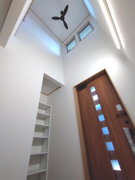 【玄関】 | 玄関吹き抜け