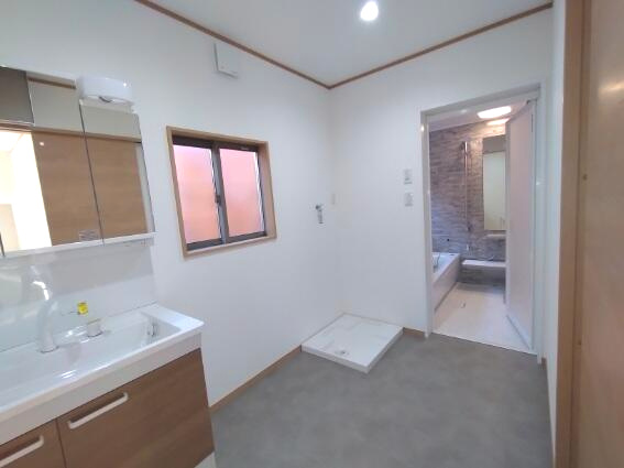 【脱衣所】 | 洗面所から洗濯機置場・浴室