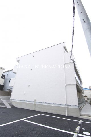 ベルス市川の外観
