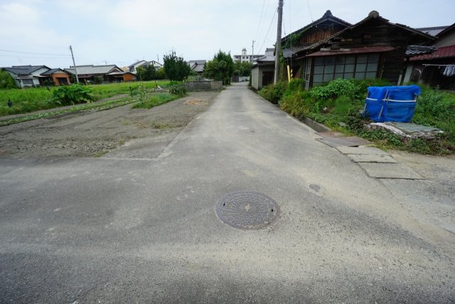 庄内町3丁目　売土地の前面道路含む現地写真