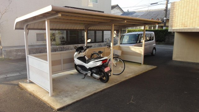 Y＆Mデイジーのその他|駐輪場