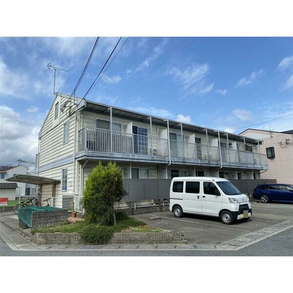 姫路市井ノ口のハイツの駐車場