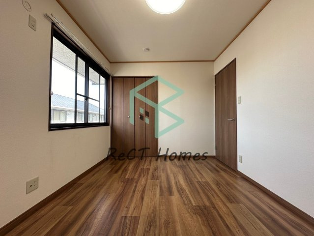 メゾン堀川 A棟の洋室