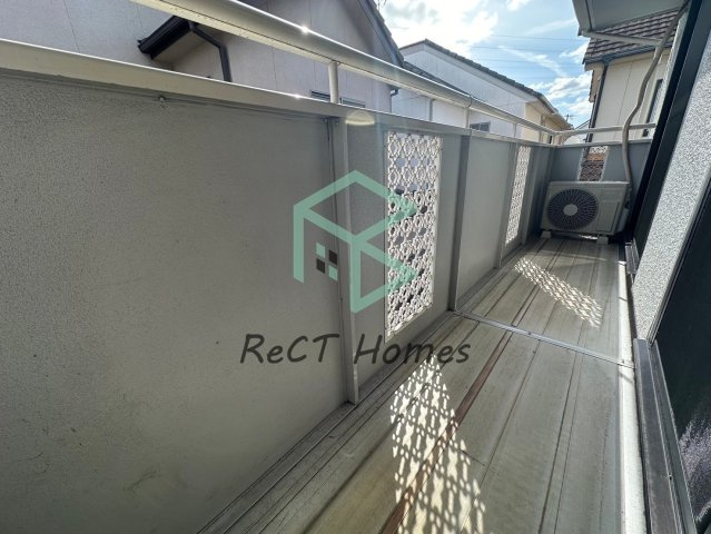 メゾン堀川 A棟のバルコニー