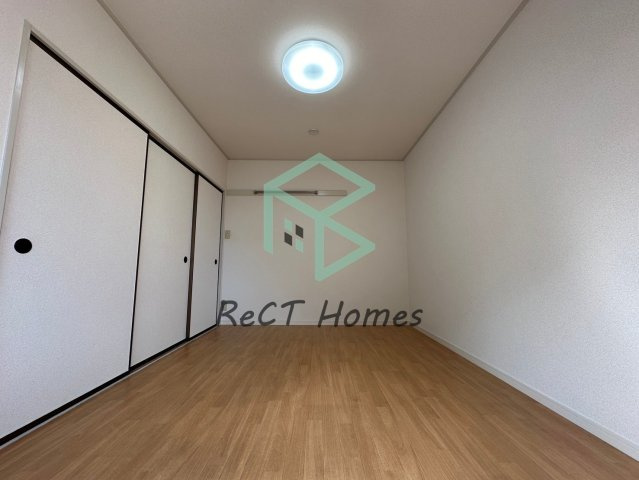 メゾン堀川 A棟の洋室