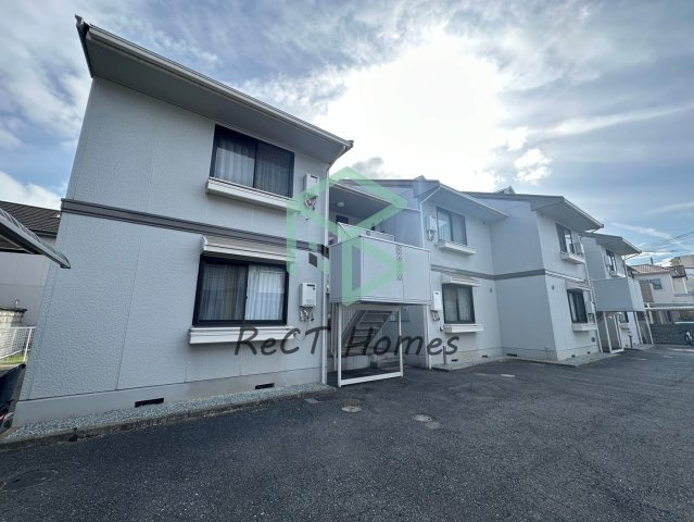 メゾン堀川 A棟の外観