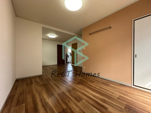 メゾン堀川 A棟の居間・リビング