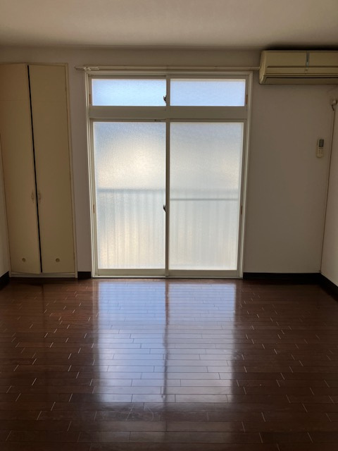 シティパレスの居間・リビング|こちらのリビングで趣味の時間をお楽しみください