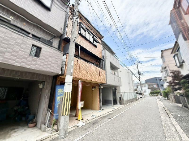 南寺方南通3丁目　中古一戸建ての前面道路含む現地写真|■物件内覧・資金計画相談・住宅ローン相談、リフォーム相談、お問合せ受付中■
※当日・翌日のご内覧、ご相談はお電話でのお問合せがスムーズです！