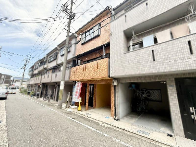 南寺方南通3丁目　中古一戸建ての前面道路含む現地写真|■物件内覧・資金計画相談・住宅ローン相談、リフォーム相談、お問合せ受付中■
※当日・翌日のご内覧、ご相談はお電話でのお問合せがスムーズです！