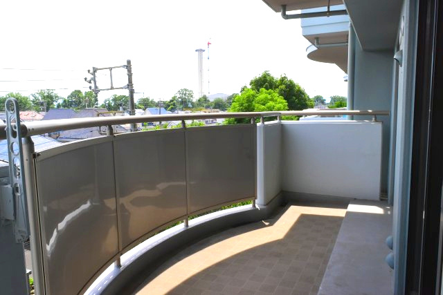 小平市小川町１丁目の中古マンションのバルコニー