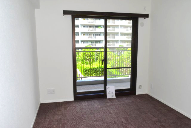 小平市小川町１丁目の中古マンションの洋室