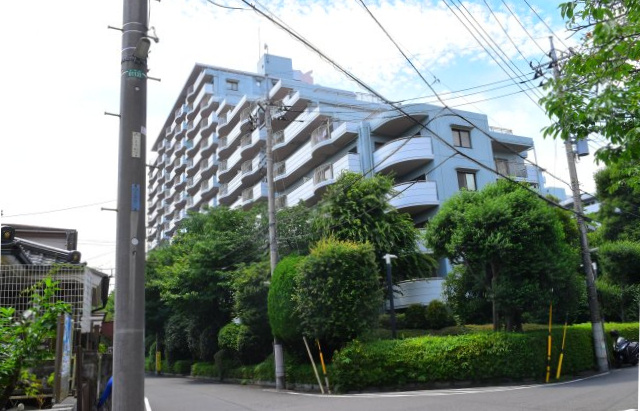 小平市小川町１丁目の中古マンションの外観