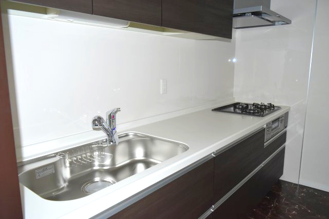 小平市小川町１丁目の中古マンションのキッチン