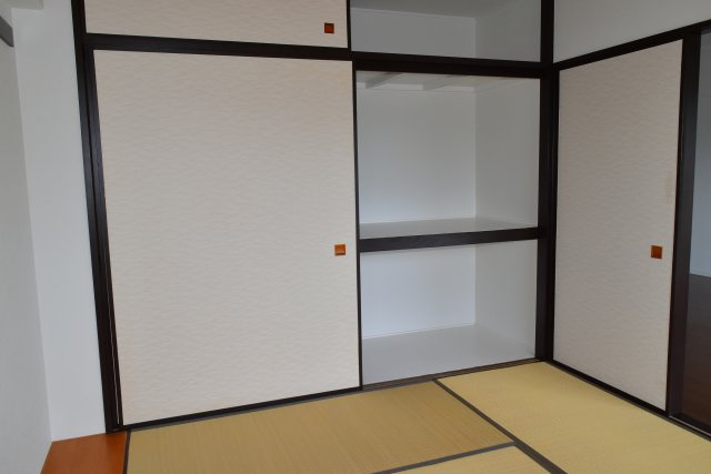 小平市小川町１丁目の中古マンションの和室