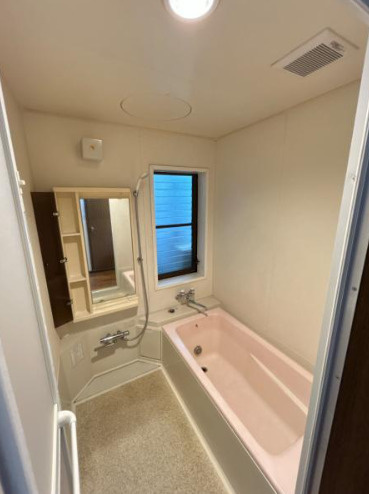 売中古戸建　中央区中沢町の浴室