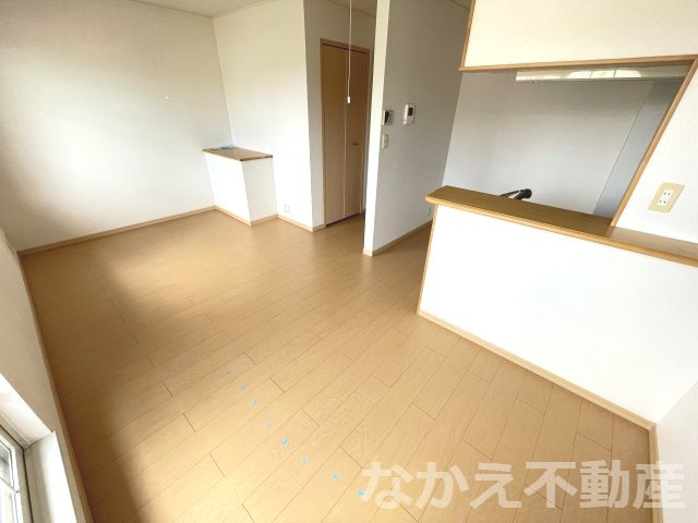 【居間・リビング】 | こちらのリビングで趣味の時間をお楽しみください