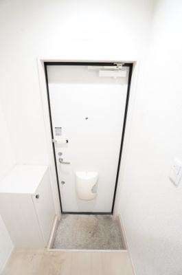 【玄関】 | BRIX葛城 | ※同物件・同タイプの写真です。