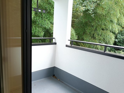 【バルコニー】 | 港北区小机町2期 | 落ち着いた時間を過ごせるバルコニーです