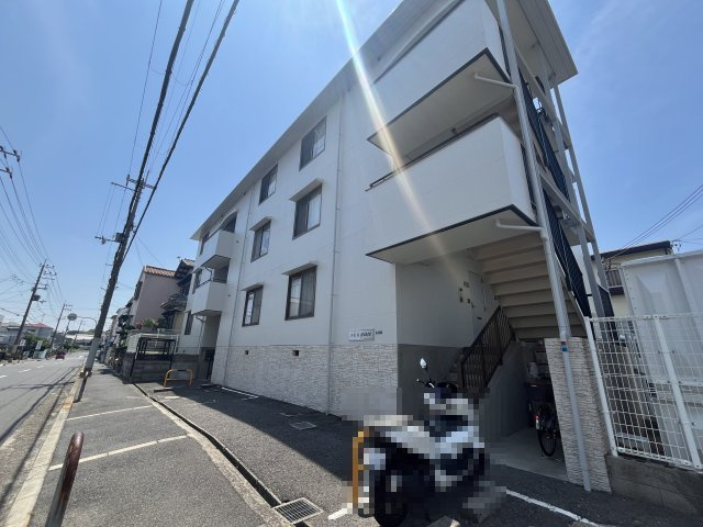ネオグレイスの外観