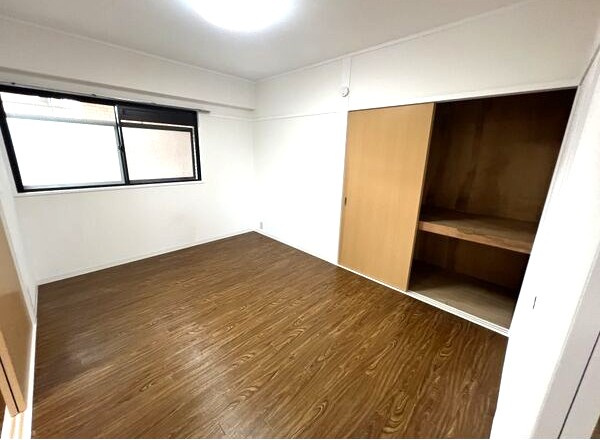 八事石坂マンションの収納