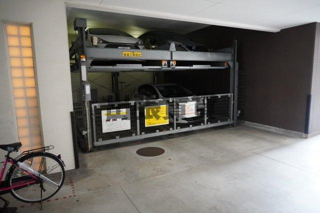 仲介手数料0！！アーデン東別院の駐車場