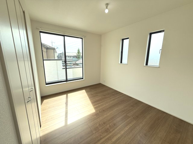 ハートフルタウン前橋市天川大島町925番　A号棟の洋室|2階洋室1です