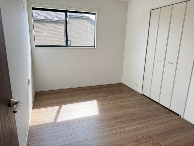 ハートフルタウン前橋市天川大島町925番　A号棟の洋室|2階洋室2です