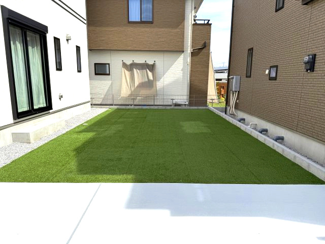 ハートフルタウン前橋市天川大島町925番　A号棟の庭|南庭付きです♪ガーデニングも楽しめます。