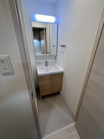 スプランディッド京橋EASTの洗面所