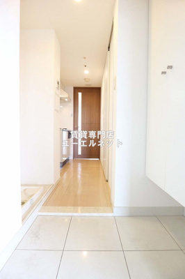 【玄関】 | KDXレジデンス豊中南 | 住まいの顔ともなる玄関