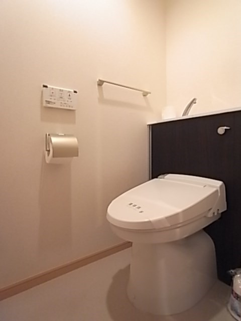 シュープリームのトイレ