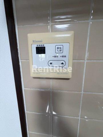 ソレアード川添の設備