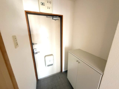 【玄関】 | 中山ビル　２番館