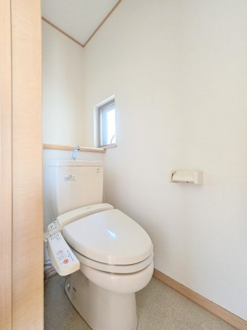 春日部市藤塚　中古一戸建のトイレ|2025撮影