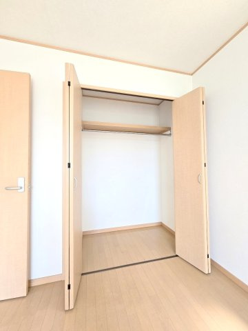 春日部市藤塚　中古一戸建の収納|2025撮影