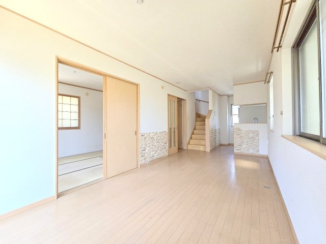 春日部市藤塚　中古一戸建の居間・リビング|2025撮影