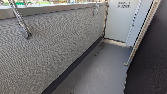 【バルコニー】