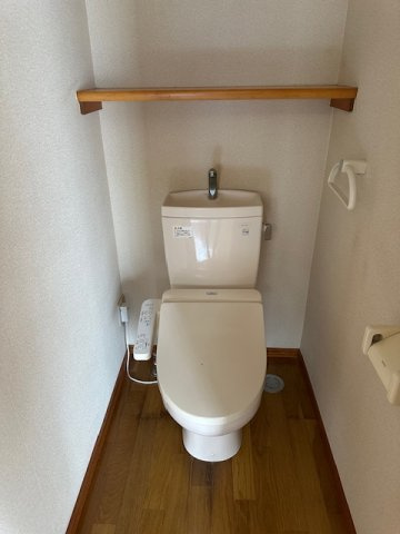 柏崎市岩上のアパートのトイレ