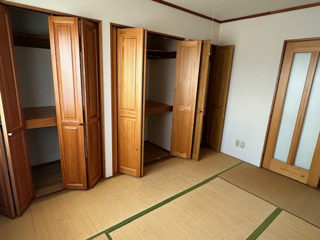 柏崎市岩上のアパートの和室