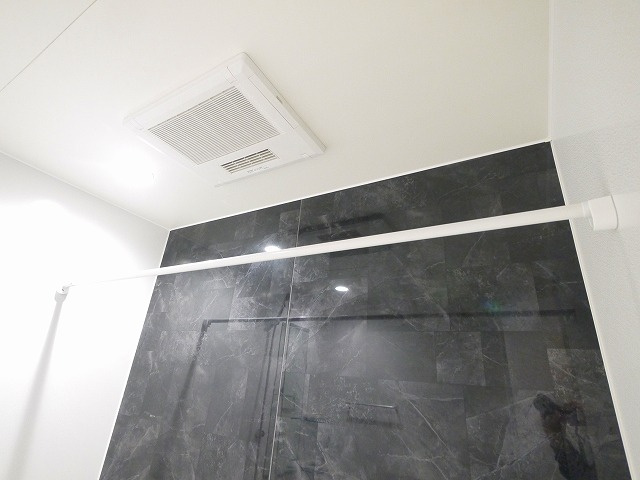 ブランドールαの設備|浴室乾燥付きです