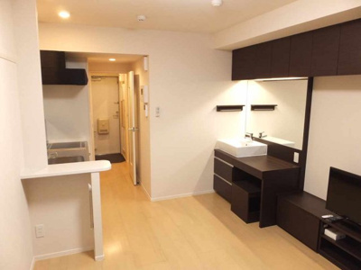 【居間・リビング】 | ミランダばうレジデンス湘南 | 仕様、設備は現況と異なる場合があります。