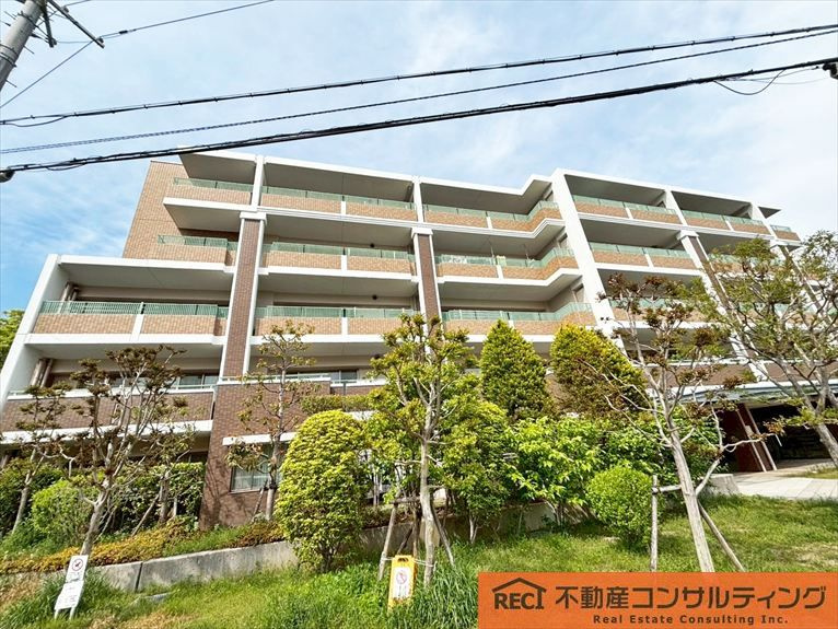 住吉山手コモンズC棟の外観