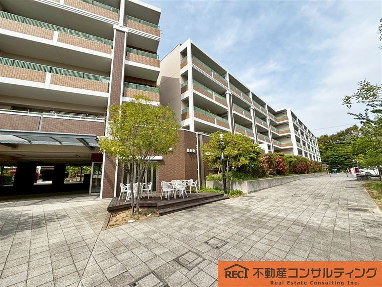 住吉山手コモンズC棟の外観