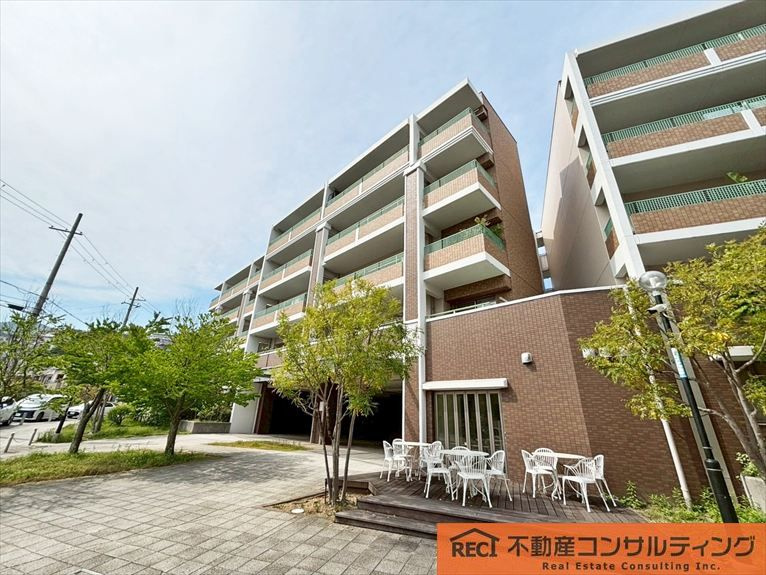 住吉山手コモンズC棟の外観